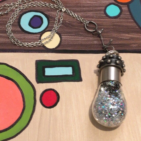 Metal & Glitter 3.5” Lightbulb Pendant & Chain - Picture 5 of 8